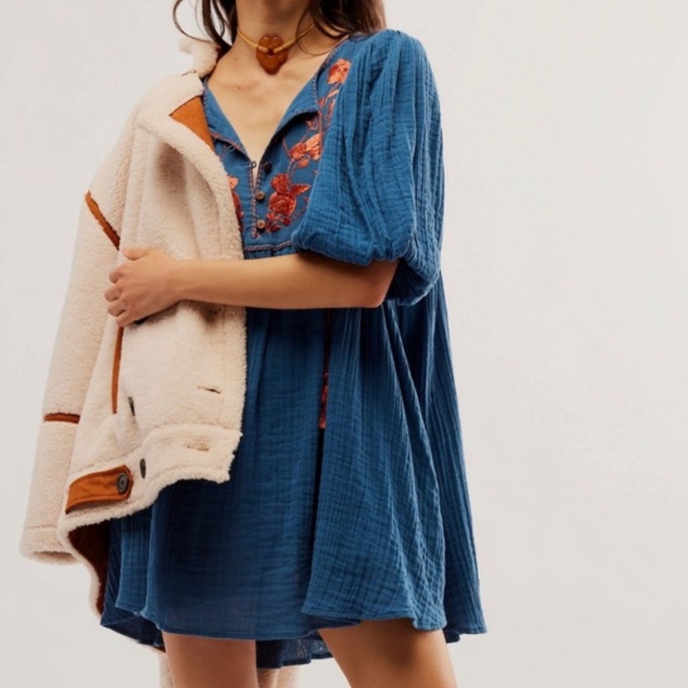 NWOT Rosa Linda embroidered mini dress by Free People in size Medium